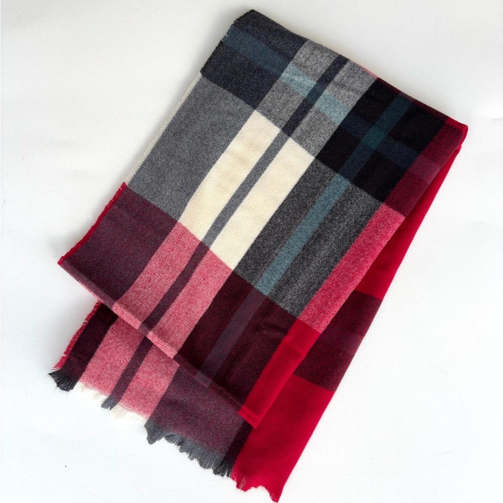 Banana Republic Factory red black white grey plaid tartan scarf new with tags